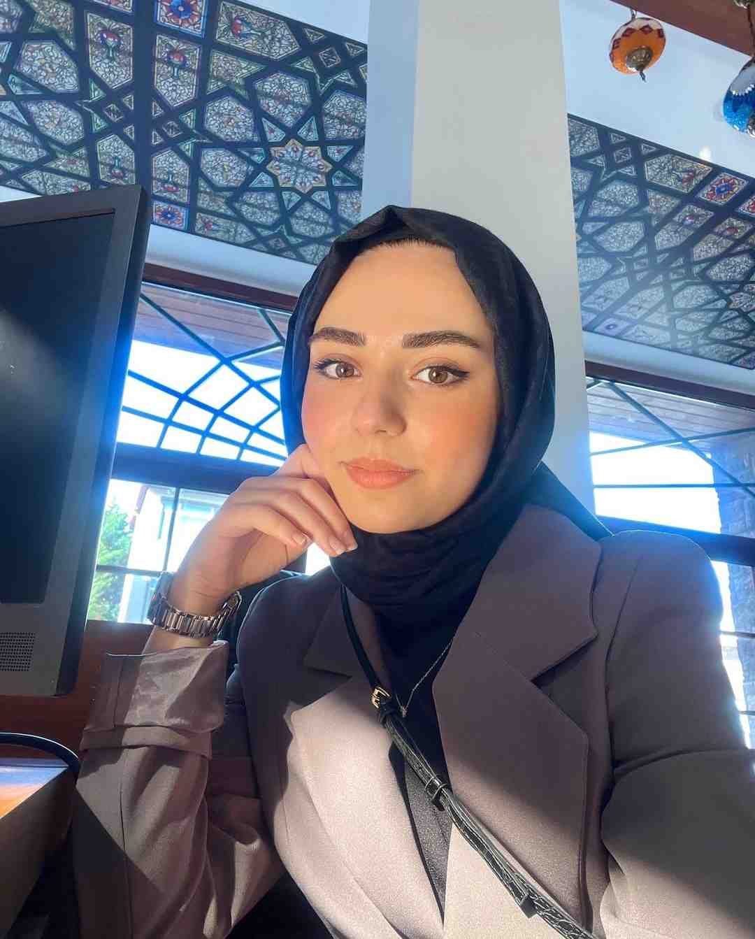 Reyhan fotoğraf 3